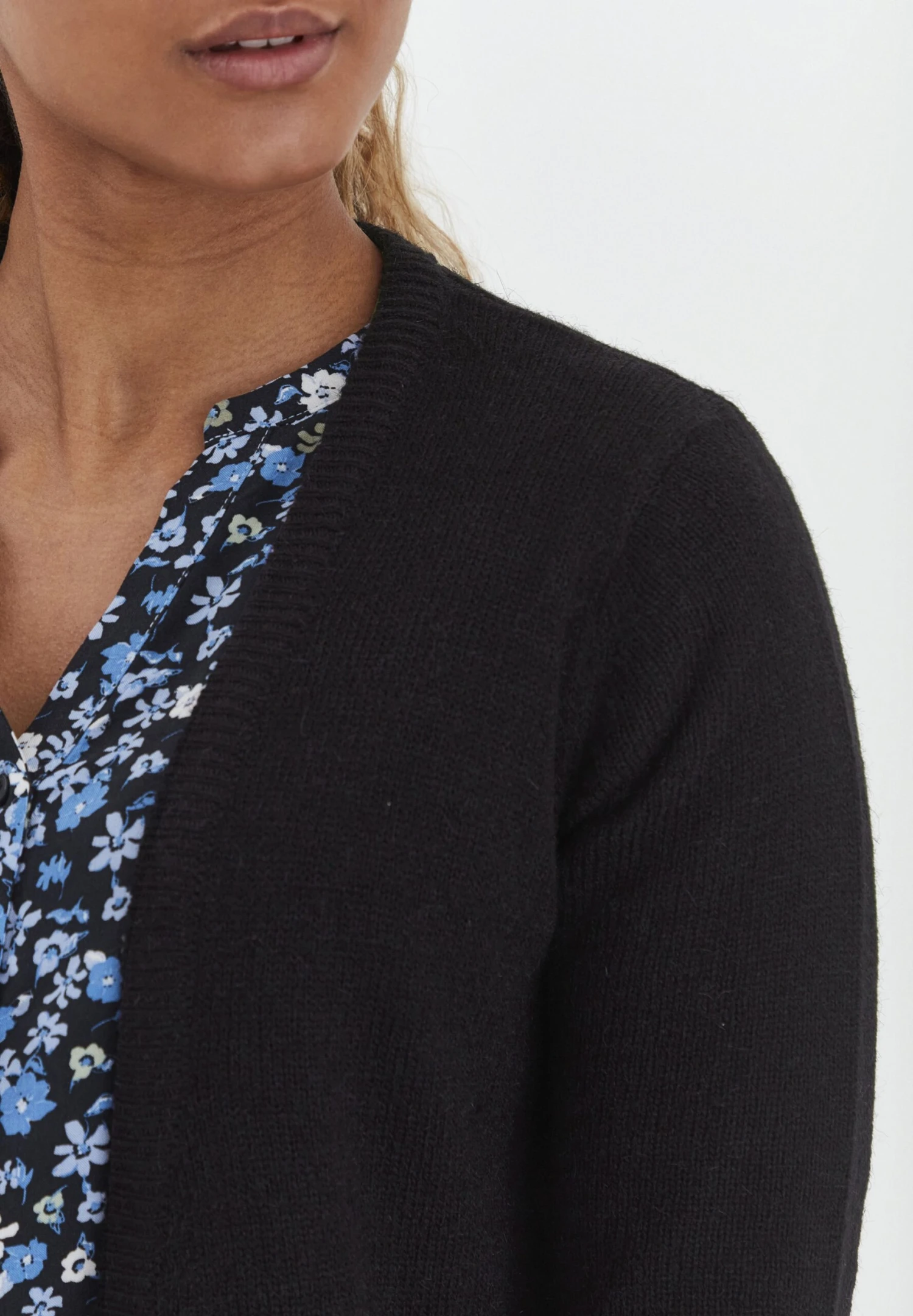 OXMO Oxnena - Vest - Black 6 OXMO Oxnena - Vest - Black - Afbeelding 4