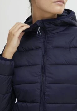 OXMO Oxbene - Winterjas - Peacoat 11 OXMO Oxbene - Winterjas - Peacoat -OXMO Verkoopwinkel 188f04c2795643549be3fbbc5263b0aa