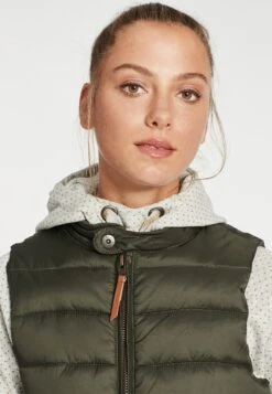 OXMO Oxcamilla - Bodywarmer - Duffel Bag Green -OXMO Verkoopwinkel 1d233fda294d49ff979c2f281a3f2c4b