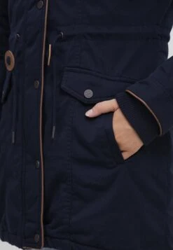 OXMO Oxanna - Parka - Insignia B -OXMO Verkoopwinkel 3901dbf6c7544dd09a6862047222056e