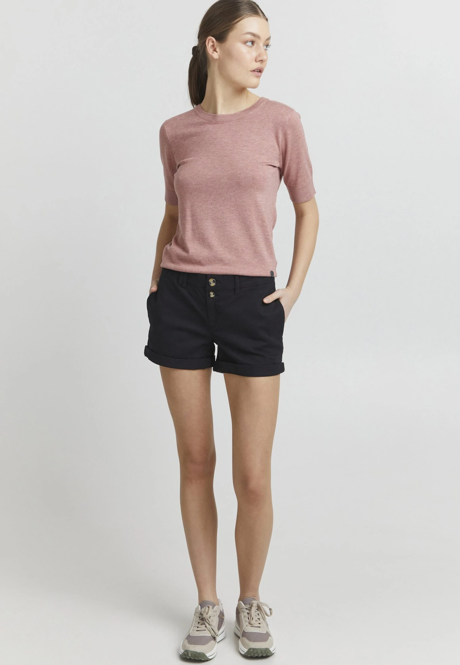 OXMO Oxpiera - Shorts - Black 4 OXMO Oxpiera - Shorts - Black - Afbeelding 2