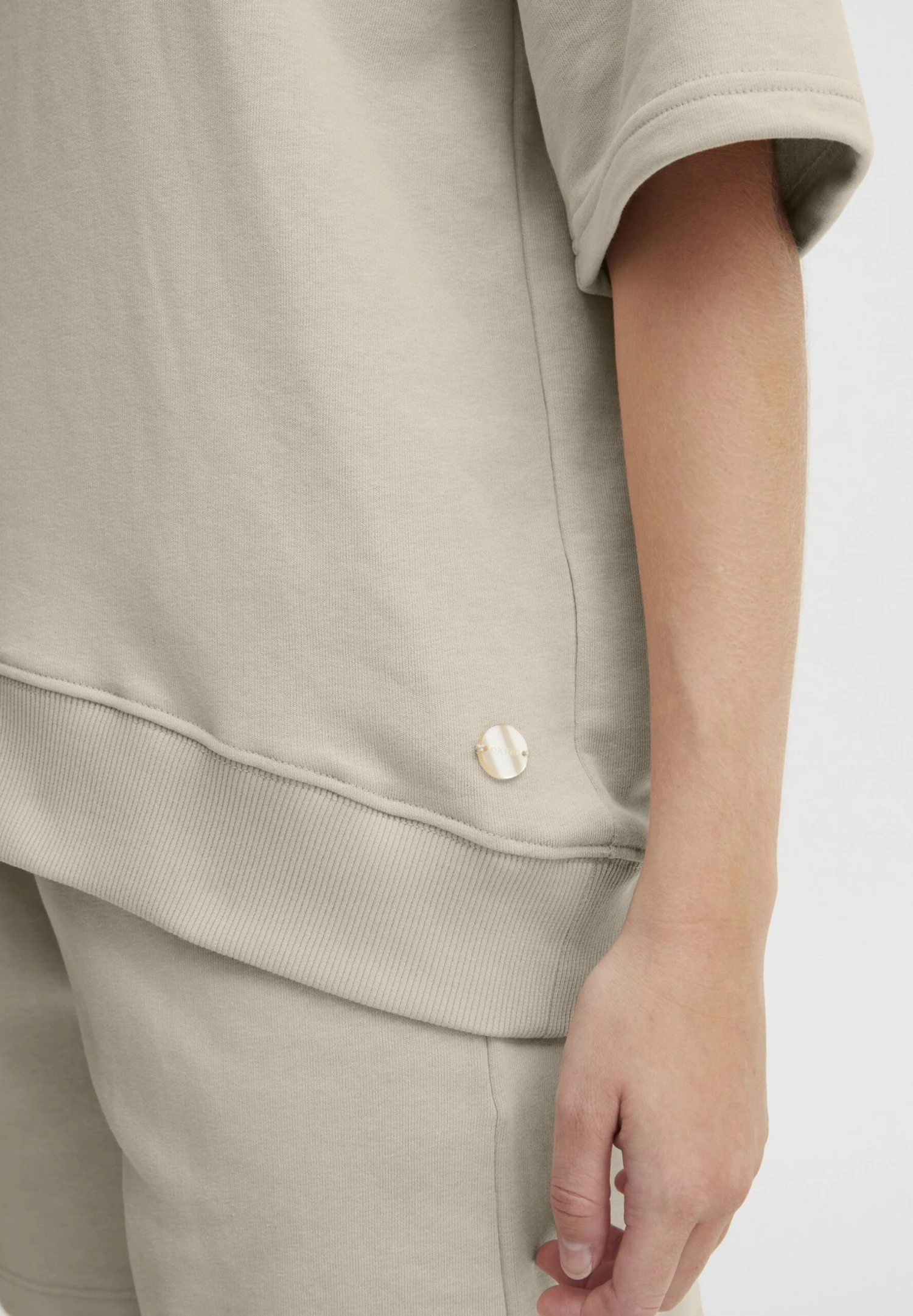 OXMO Oxsafina - T-Shirt Basic - Doeskin 7 OXMO Oxsafina - T-Shirt Basic - Doeskin - Afbeelding 5