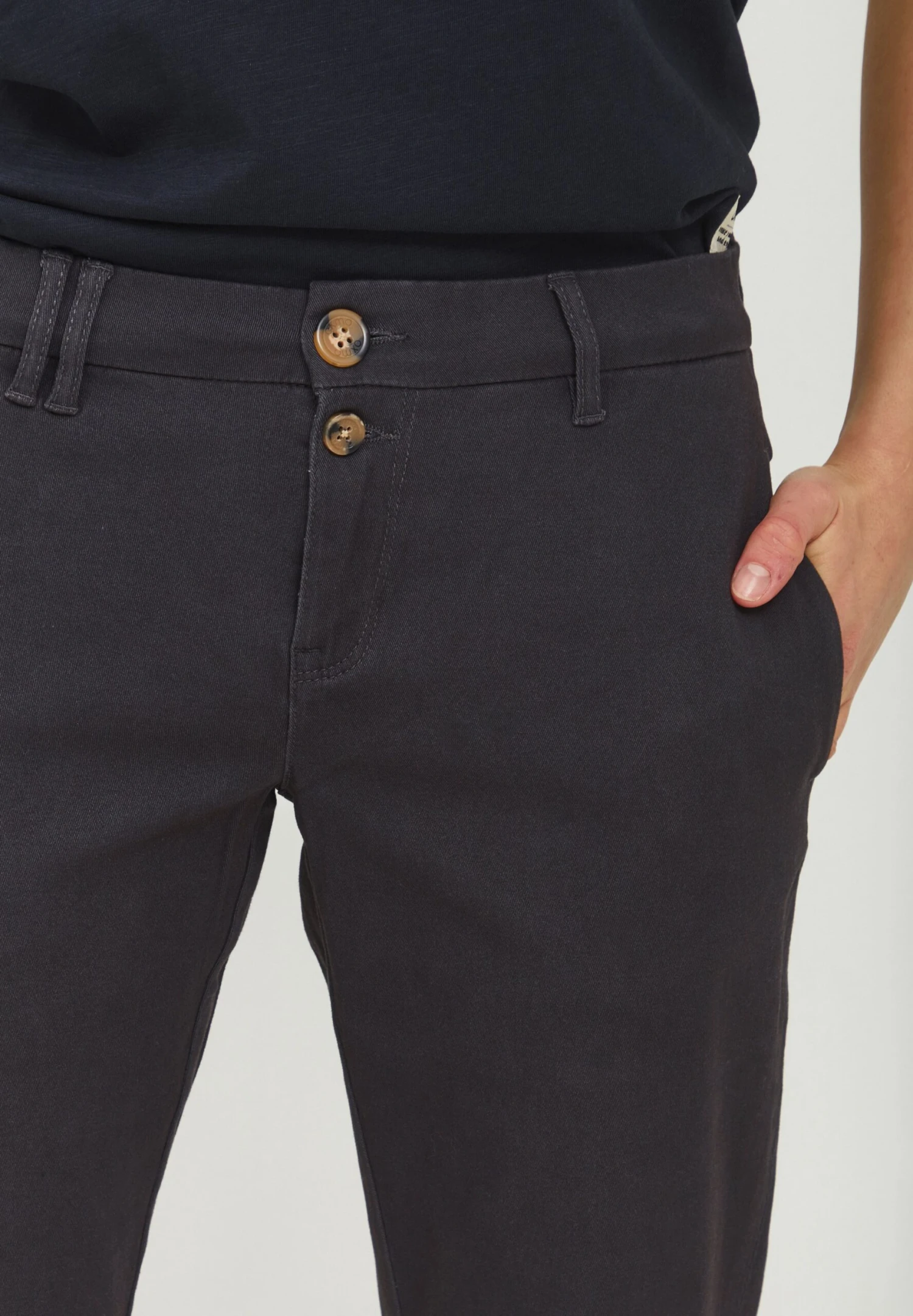 OXMO Pilar - Chino - Ebony 6 OXMO Pilar - Chino - Ebony - Afbeelding 4
