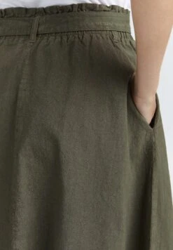 OXMO Lerke - A-Lijn Rok - Dusty Olive -OXMO Verkoopwinkel 796fe3c311ec44629480c3d7277842be