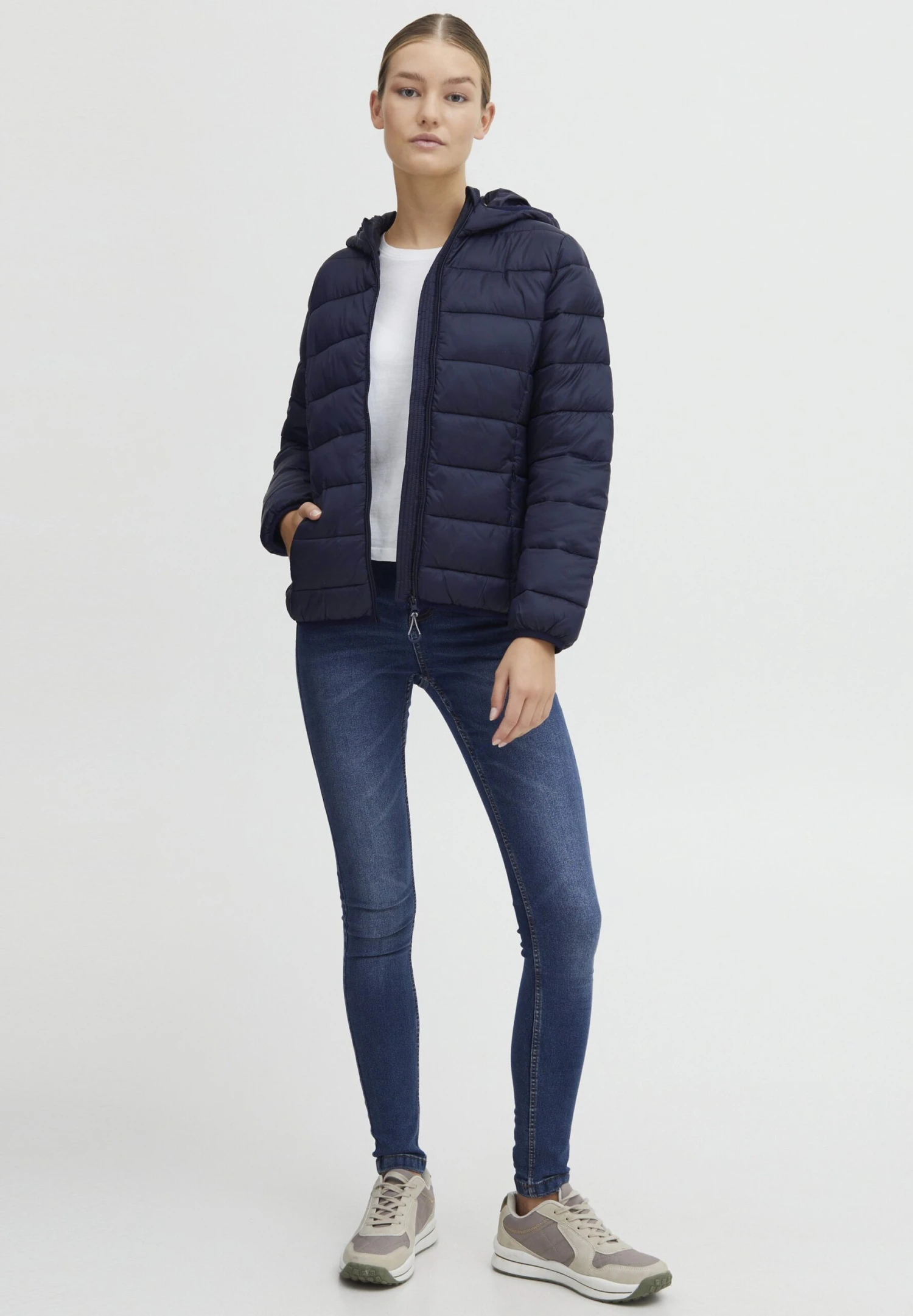 OXMO Oxbene - Winterjas - Peacoat 4 OXMO Oxbene - Winterjas - Peacoat - Afbeelding 2