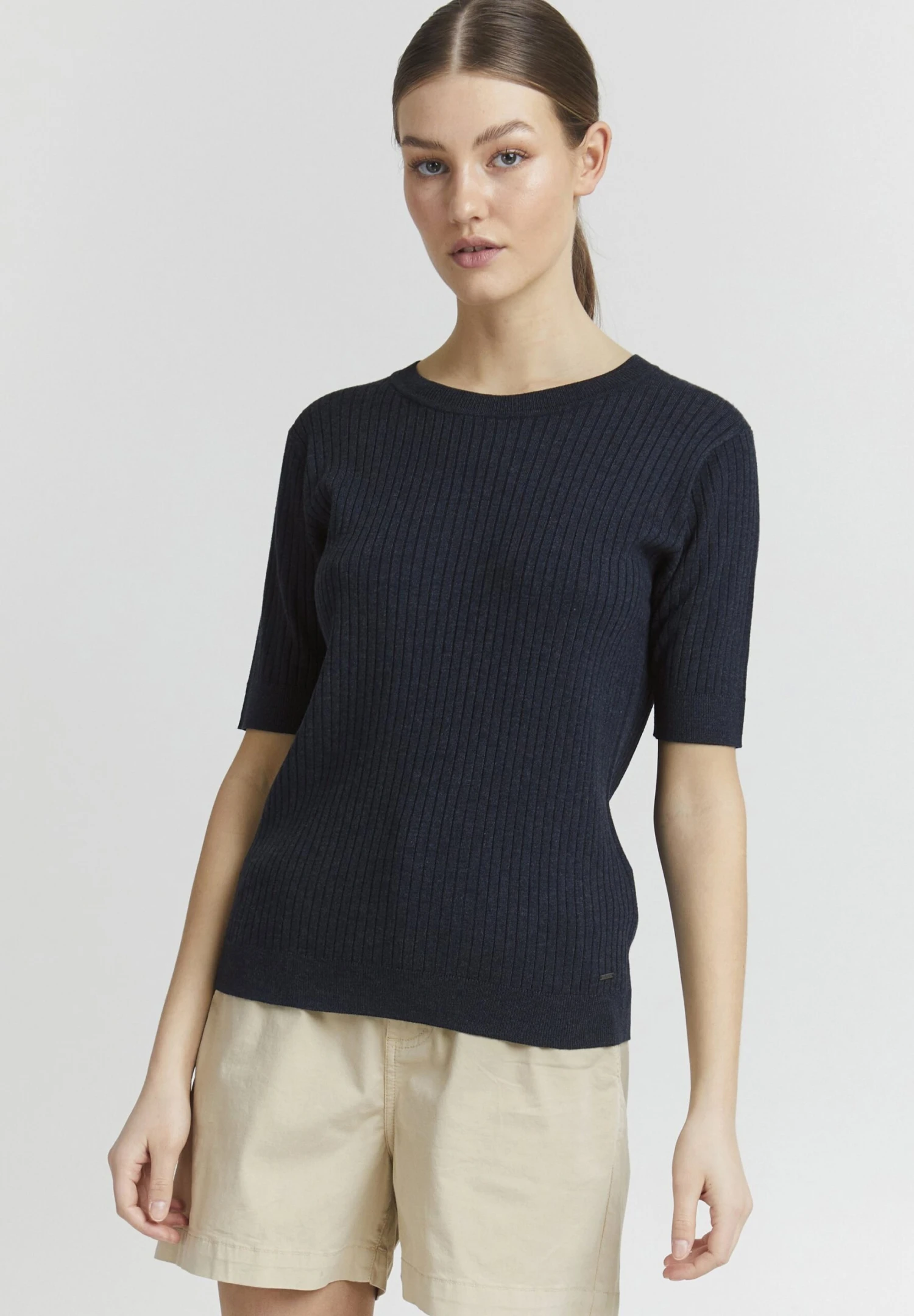 OXMO Riona - T-Shirt Basic - Totaleclipsemelange 3 OXMO Riona - T-Shirt Basic - Totaleclipsemelange