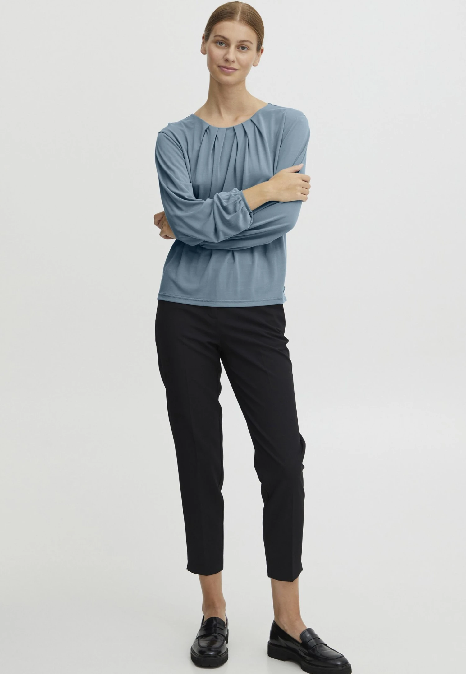 OXMO Oxhal - Blouse - Smoke Blue 4 OXMO Oxhal - Blouse - Smoke Blue - Afbeelding 2