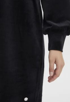 OXMO Oxmira - Jurk - Black -OXMO Verkoopwinkel c2b0ff9f762142629efe028d0ff06043