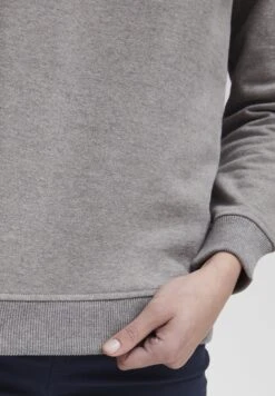 OXMO Oxcoleen - Sweater - Medium Grey Melange -OXMO Verkoopwinkel e30fc8f5a9df4a698ac03654310ccf8c