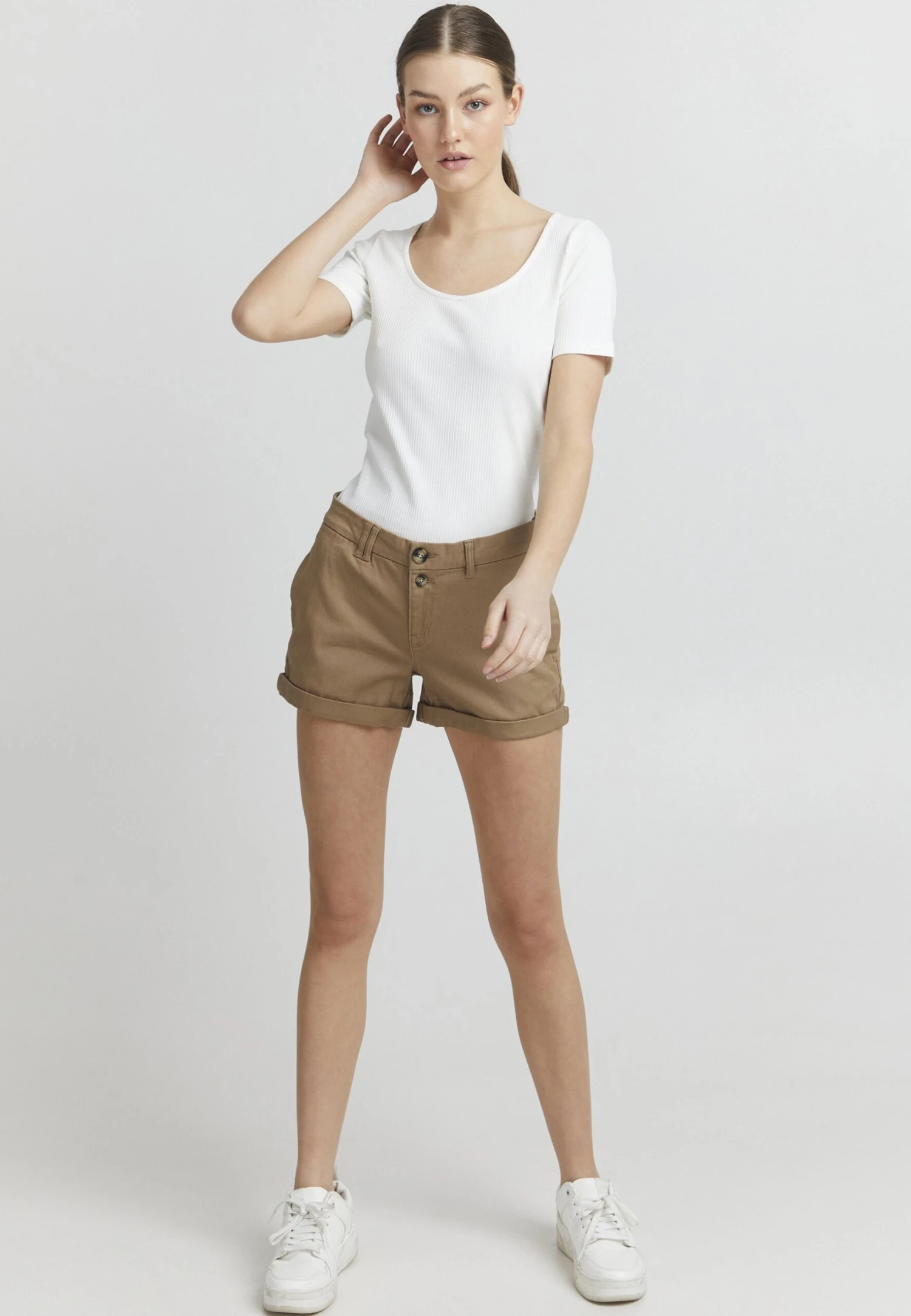 OXMO Oxpiera - Shorts - Silver Mink 4 OXMO Oxpiera - Shorts - Silver Mink - Afbeelding 2