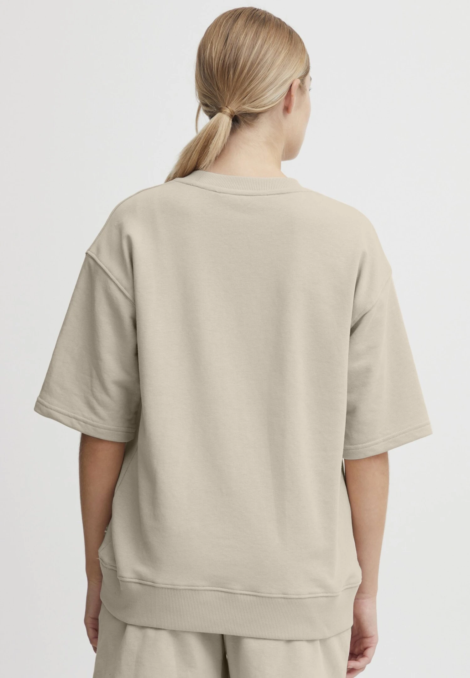 OXMO Oxsafina - T-Shirt Basic - Doeskin 5 OXMO Oxsafina - T-Shirt Basic - Doeskin - Afbeelding 3