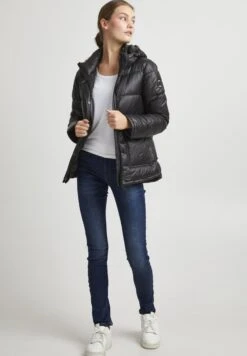 OXMO Oxdilja - Winterjas - Black -OXMO Verkoopwinkel f66b409e6a484f8b9e32675048fe13eb